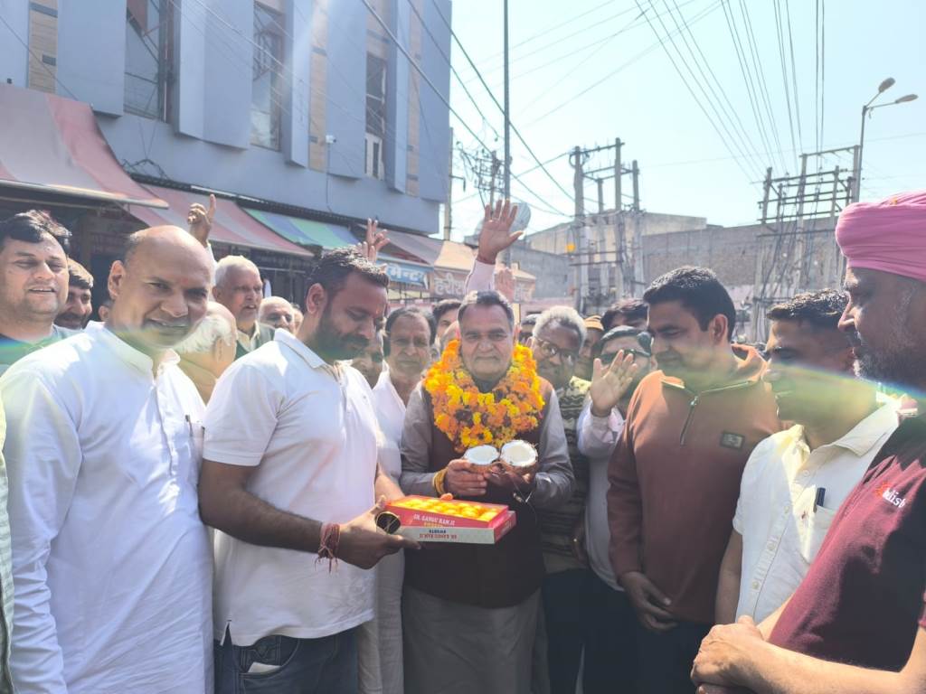 A new road will be built from Chhabra Chowk to Umra Gate MLA Vinod Bhayana inaugurated the construction work